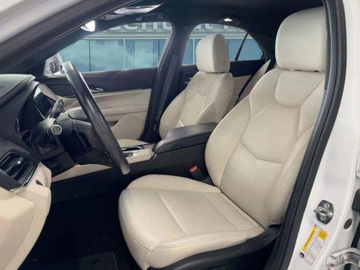 2024 Cadillac CT4 Luxury