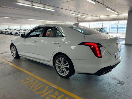 2024 Cadillac CT4 Luxury