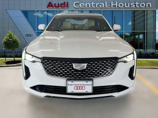 2024 Cadillac CT4 Luxury