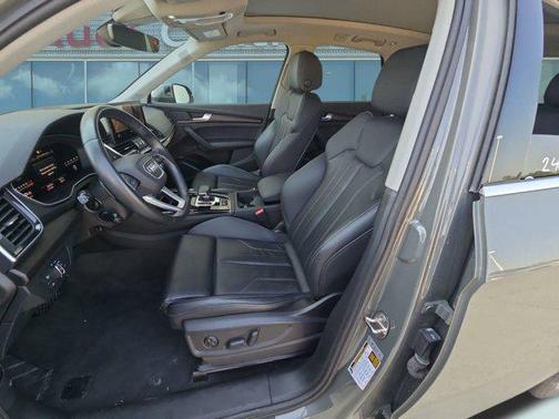 2024 Audi Q5 45 S line Premium Plus