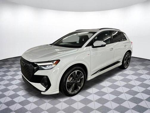 2025 Audi Q4 e-tron Premium Plus 55 quattro