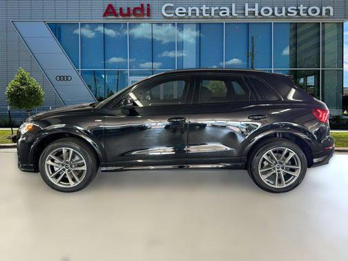 2025 Audi Q3 Premium 45 TFSI S line quattro Tiptronic