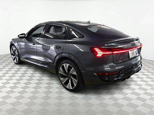 2024 Audi Q8 e-tron Prestige