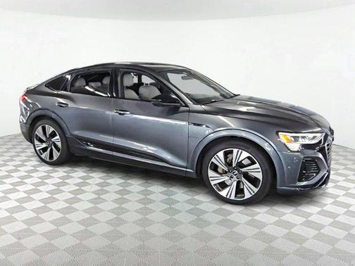 2024 Audi Q8 e-tron Prestige