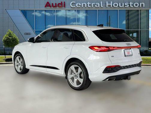 2025 Audi Q5 Prestige TFSI quattro S tronic