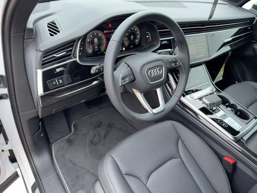 2026 Audi Q7 55 Premium Plus