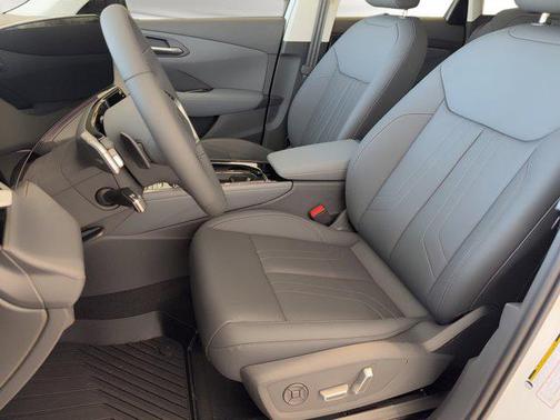 Glacier White Metallic 2026 Audi Q3 S line