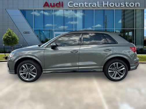2025 Audi Q3 Premium 45 TFSI S line quattro Tiptronic