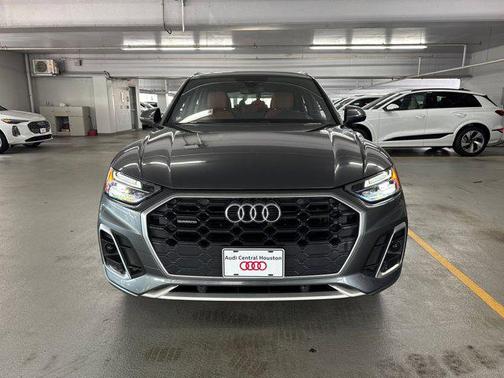 2022 Audi Q5 45 S line Premium