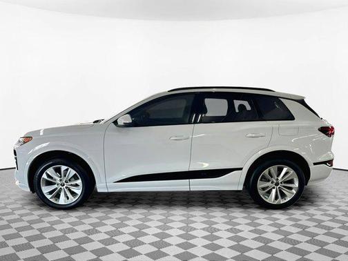 2025 Audi Q6 e-tron Premium