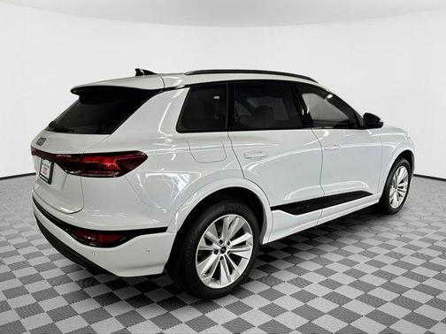 2025 Audi Q6 e-tron Premium