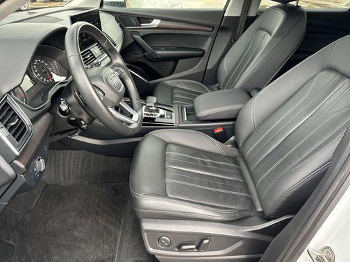 2022 Audi Q5 40 Premium