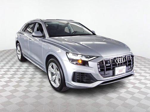 2022 Audi Q8 55 Premium Plus