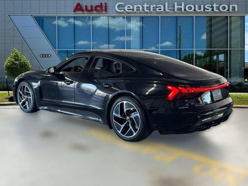 2023 Audi RS e-tron GT quattro