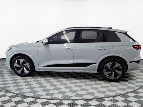 2025 Audi Q6 e-tron Prestige quattro