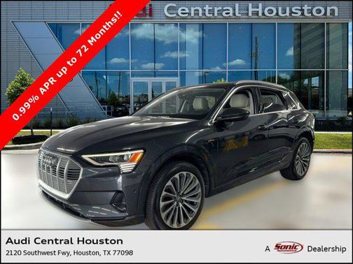 2019 Audi e-tron Premium Plus