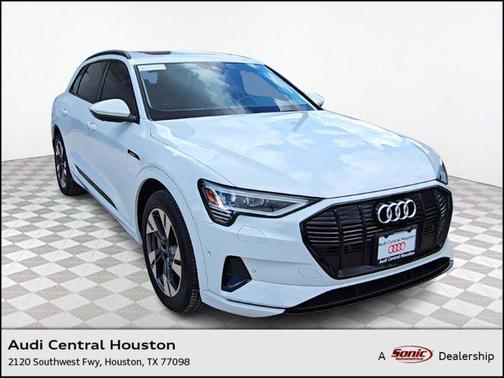 2021 Audi e-tron Premium