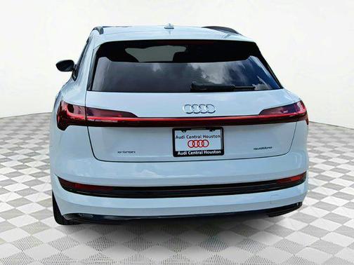 2021 Audi e-tron Premium