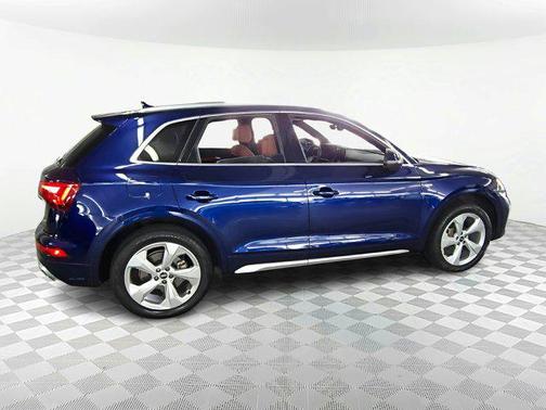 2022 Audi Q5 45 S line Premium Plus