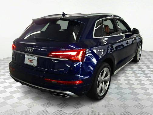 2022 Audi Q5 45 S line Premium Plus