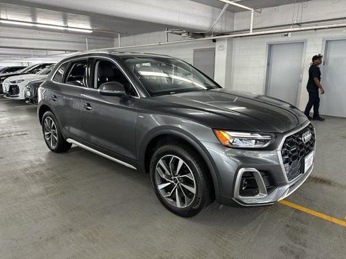 2024 Audi Q5 45 S line Premium