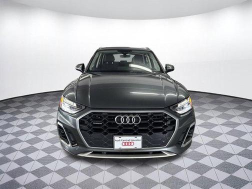 2024 Audi Q5 45 S line Premium