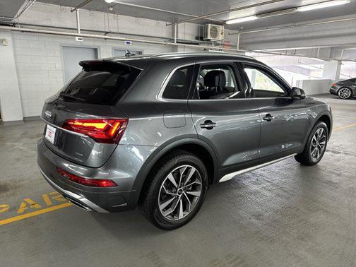 2024 Audi Q5 45 S line Premium