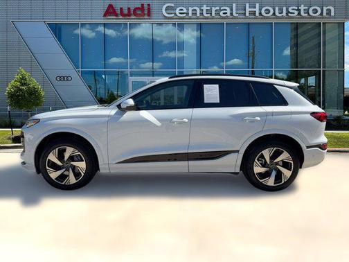 2025 Audi Q6 e-tron Premium Plus quattro