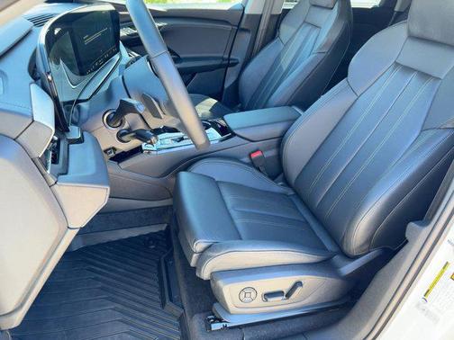 2025 Audi Q6 e-tron Premium Plus quattro