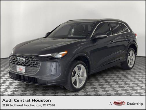 Tambora Gray Metallic 2026 Audi Q5 Premium Plus TFSI quattro S tronic