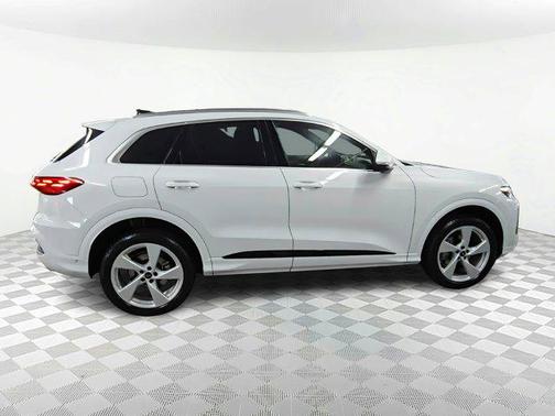 2025 Audi Q5 Premium Plus