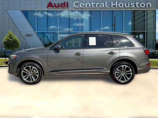 2025 Audi Q7 45 Premium Plus