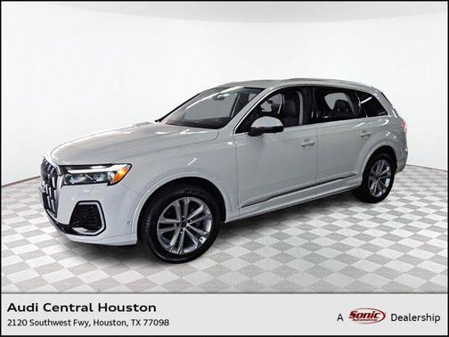 2025 Audi Q7 45 Premium Plus