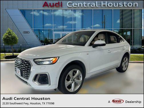 2022 Audi Q5 45 S line Prestige