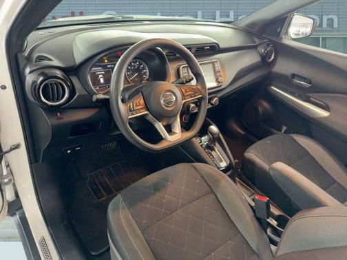 2019 Nissan Kicks SV