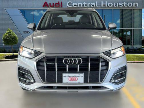 2022 Audi Q5 40 Premium Plus