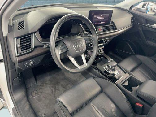 2024 Audi Q5 45 S line Premium Plus
