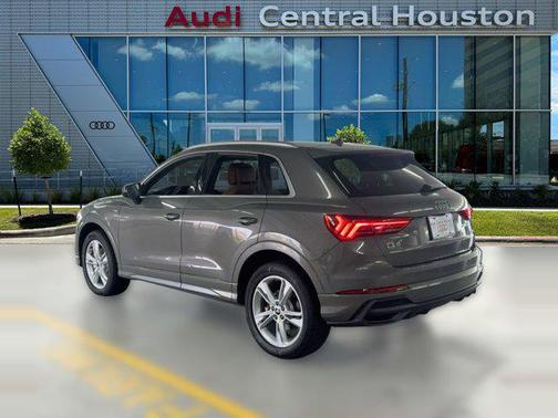 2024 Audi Q3 45 S line Premium Plus