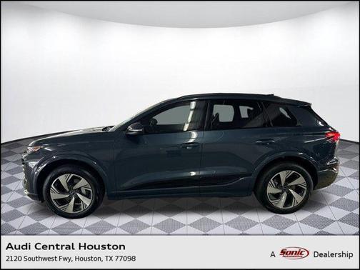 2025 Audi Q6 e-tron Premium Plus quattro