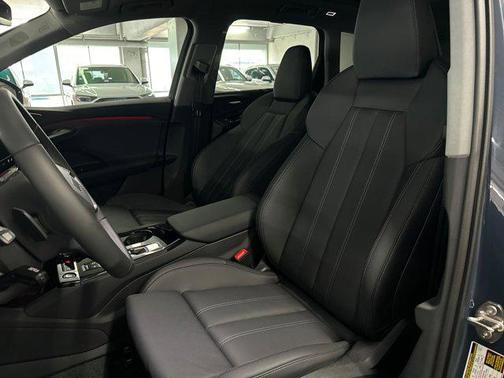 2025 Audi Q6 e-tron Premium Plus quattro