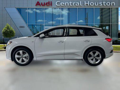 2024 Audi Q4 e-tron Premium 55 quattro
