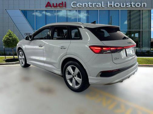 2024 Audi Q4 e-tron Premium 55 quattro