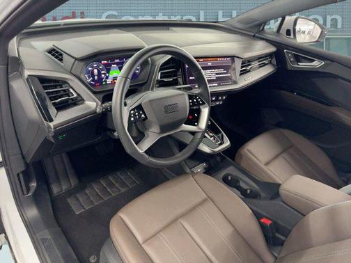 2024 Audi Q4 e-tron Premium 55 quattro