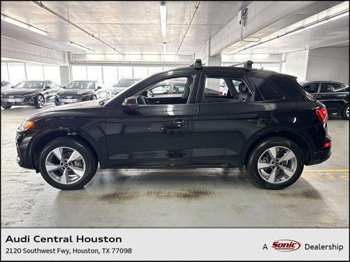 2024 Audi Q5 40 Premium Plus