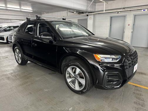 2024 Audi Q5 40 Premium Plus