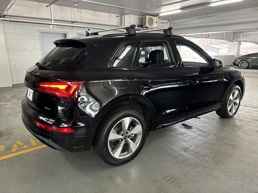 2024 Audi Q5 40 Premium Plus