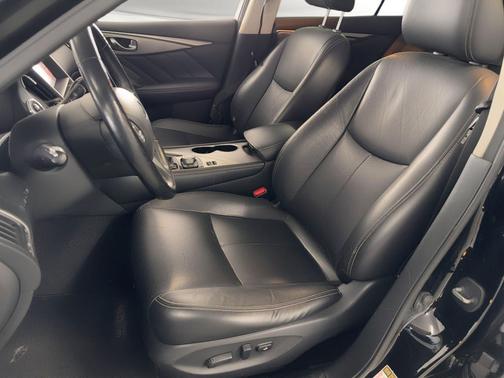 Black Obsidian 2015 INFINITI Q50 Premium