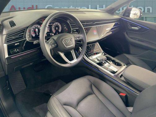 2025 Audi Q7 55 Premium Plus