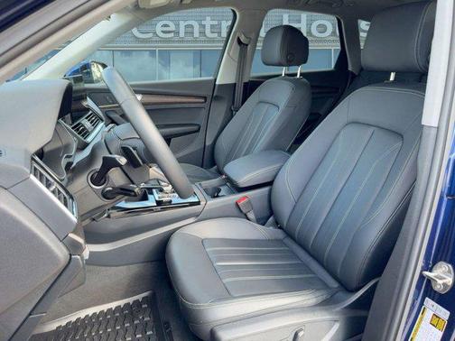 2025 Audi Q5 40 Premium