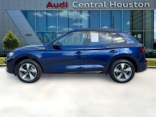 2025 Audi Q5 40 Premium